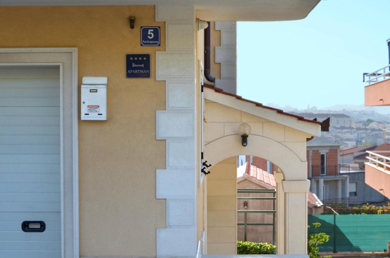 Apartmani Adela Solin Exterior foto