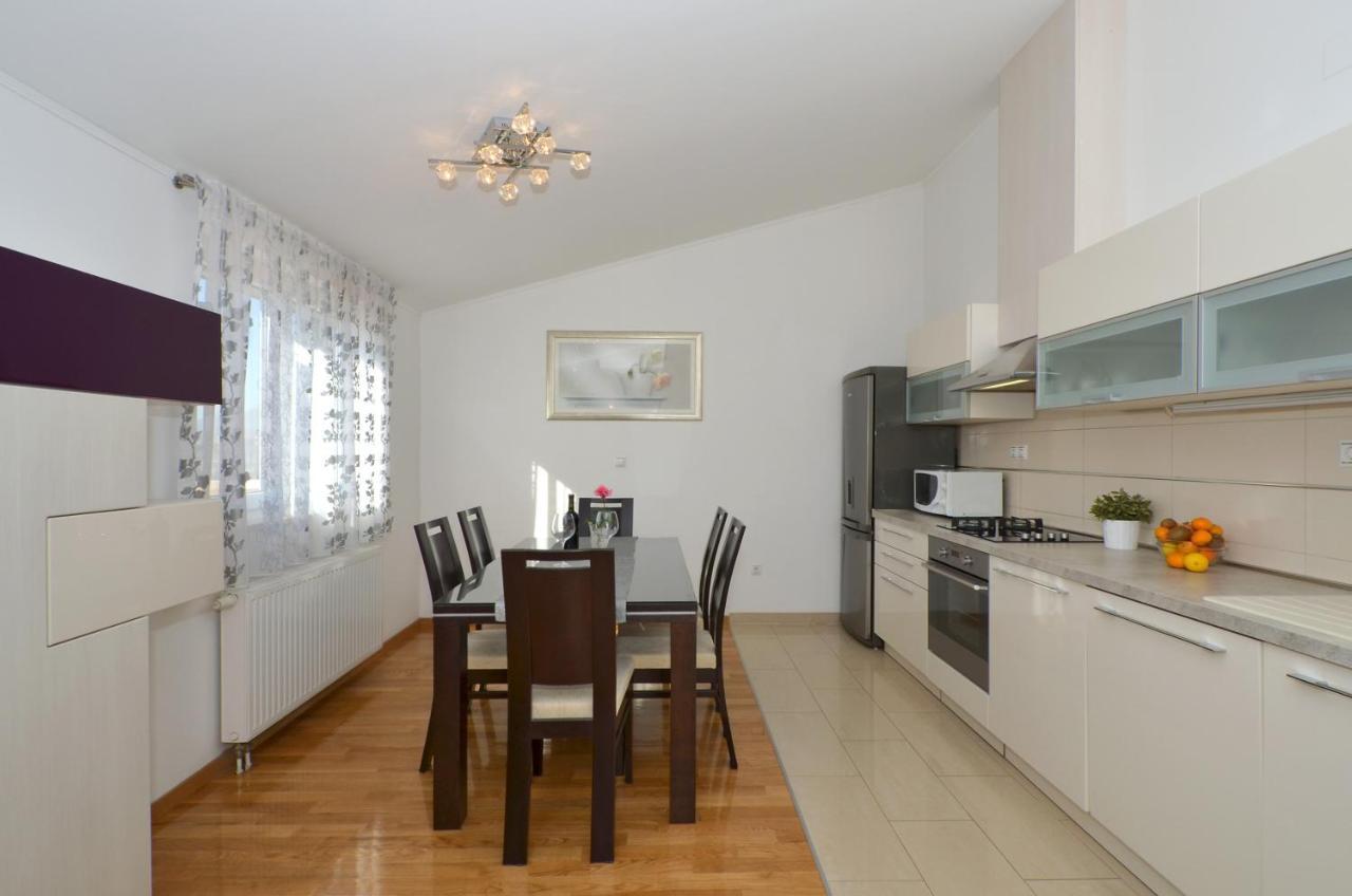 Apartmani Adela Solin Exterior foto